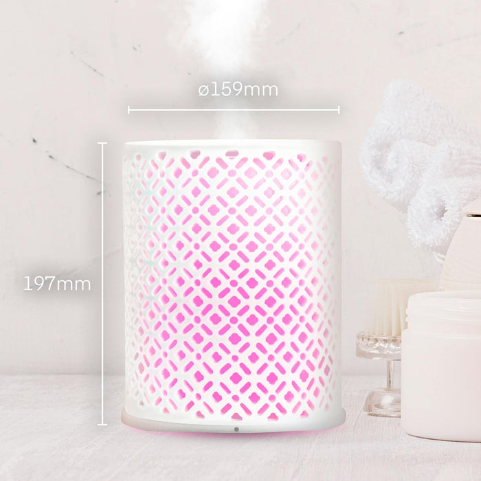 made by zen sanctuary ultrasonic aroma diffuser gift set with 2x oils plug in