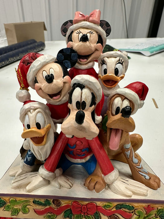 Grade B Warehouse Second - Disney Piled High with Holiday Cheer (Mickey and friends Figurine) : 15cm