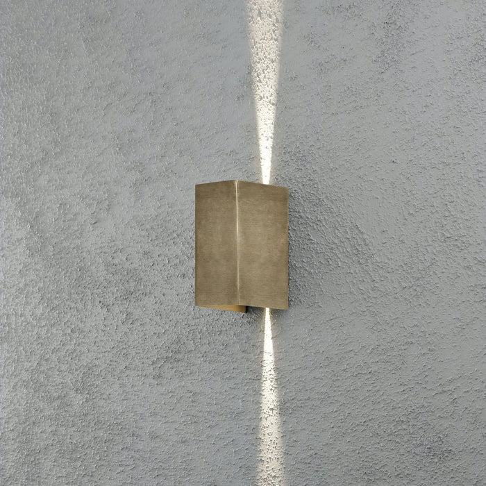 Konstsmide 7940-800 : Cremona Wall Brass 2x3 W LED Konstsmide