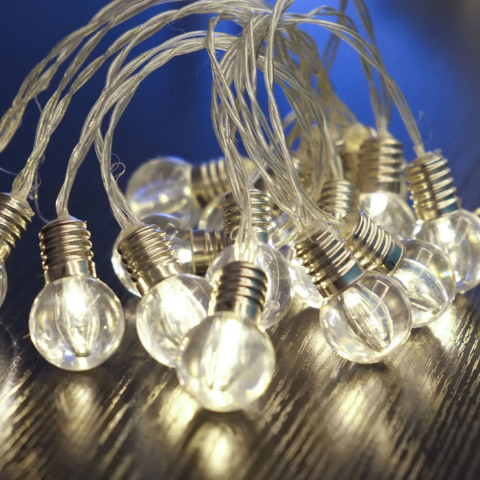 16 LED Bulb Lights : Battery/Timer Noma