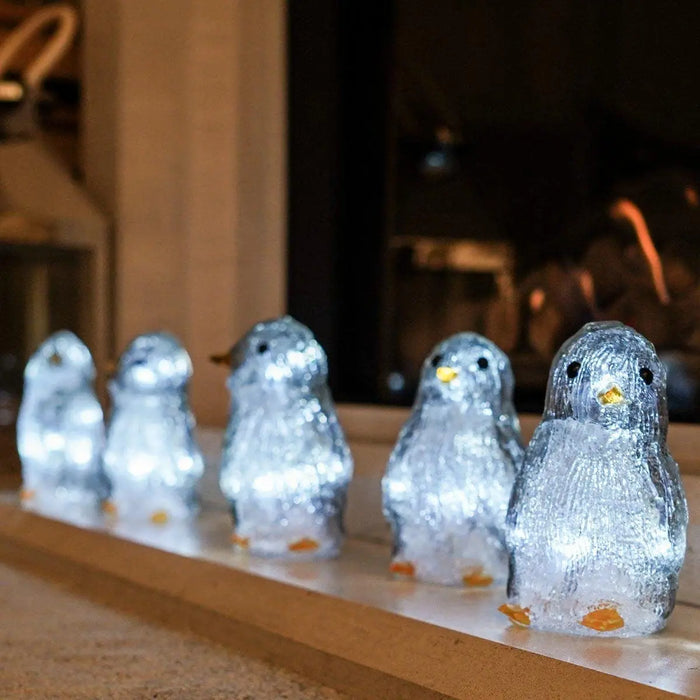 Noma Acrylic LED Penguins Light String : Huddle of 5 : Plug In : 13cm : 40 LED Noma